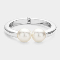 Pearl Tip Hingend Bracelet