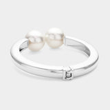 Pearl Tip Hingend Bracelet
